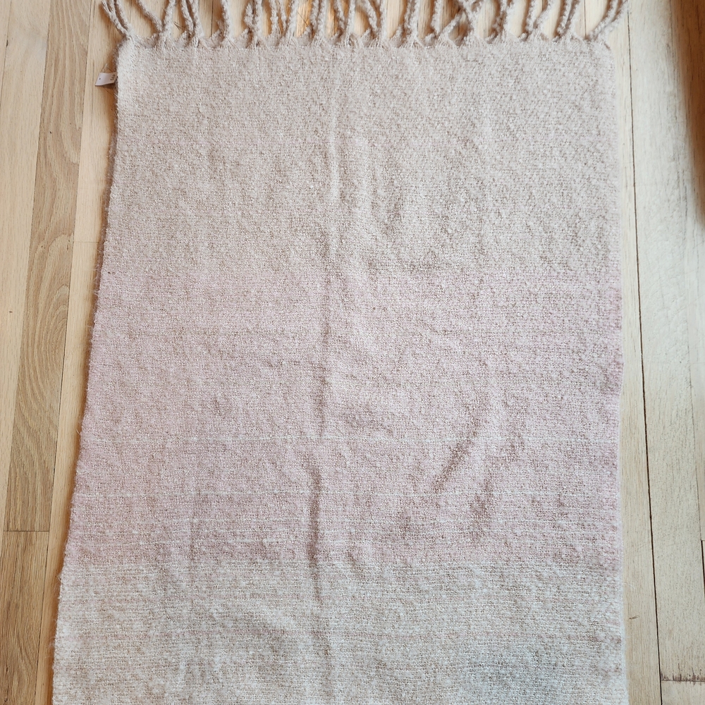 GAP Soft Blush and Cream Wrap